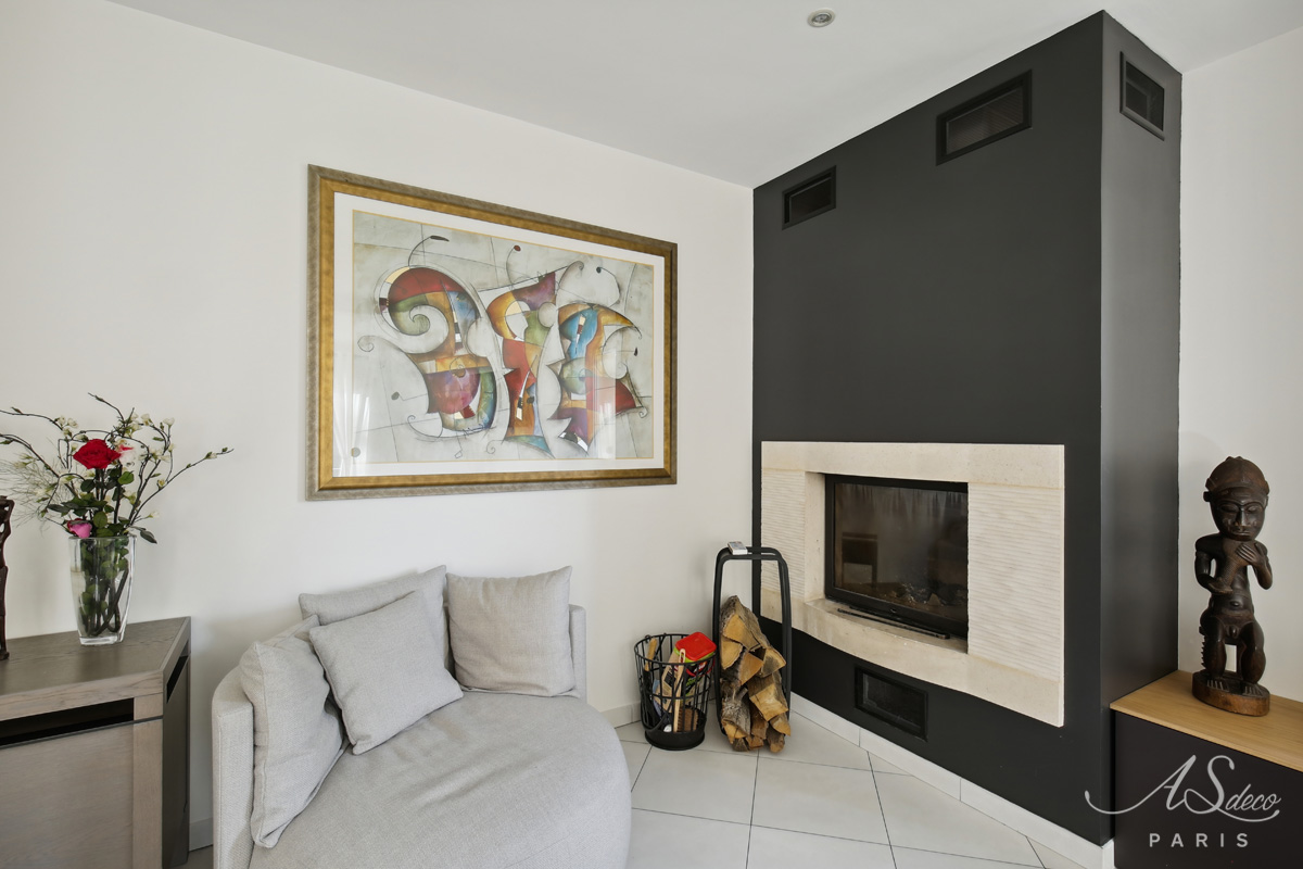Decoration agencement boisemont val d oise salon cheminee coin lecture