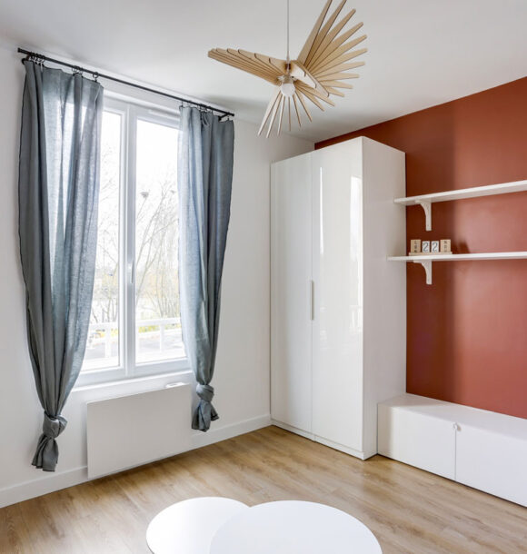 Decoration appartement st cloud yser salon rideaux vert terracota
