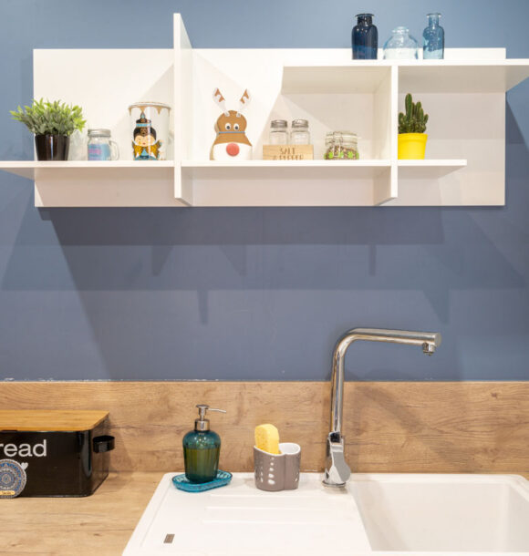 Decoration appartement asnière menil cusine bleu bois 1