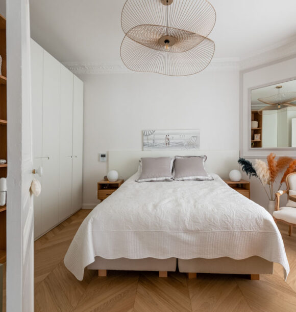 Decoration appartement enghein les bains chambre libellule