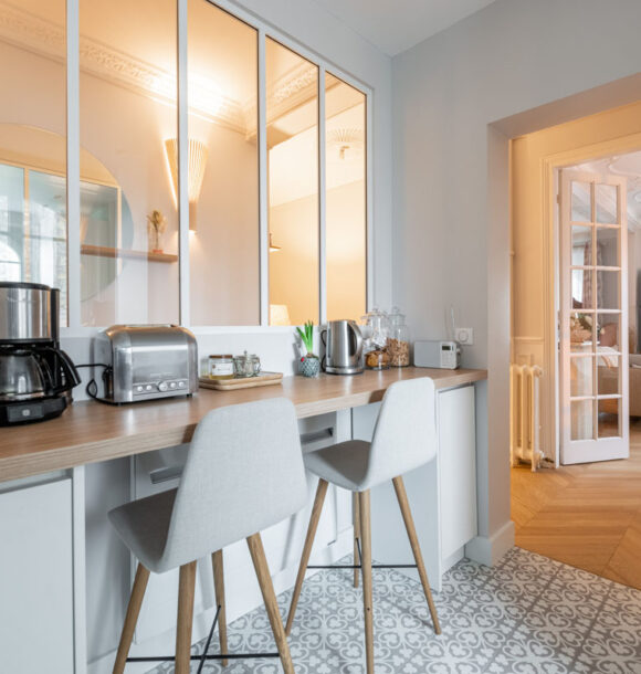 Decoration appartement enghein les bains cuisine coin bar