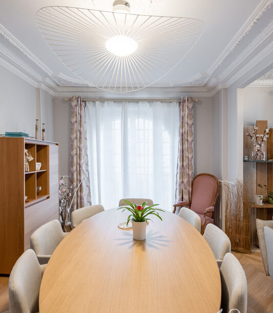 Decoration appartement enghein les bains salle a manger bois