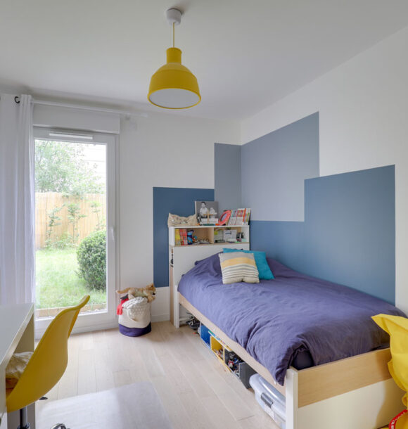 Decoration appartement st cloud chambre 2 bleu